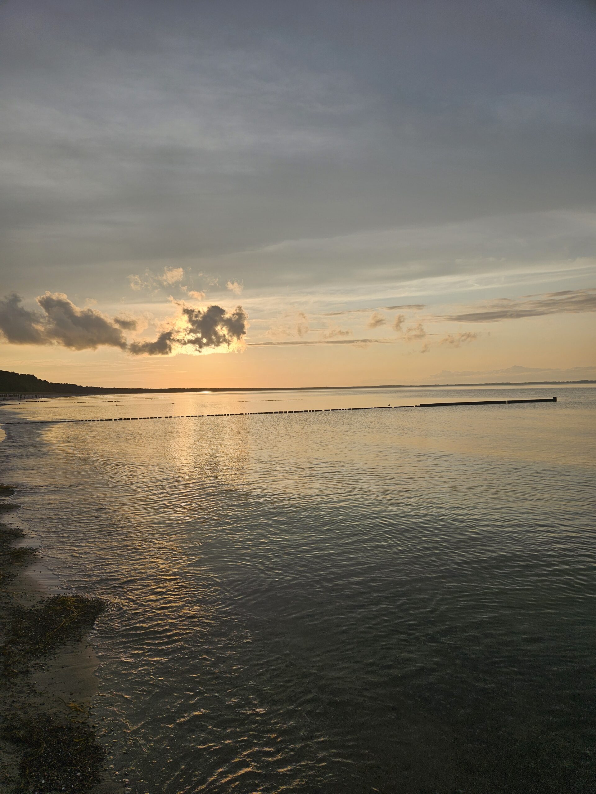 Lange Sandstrände, unvergessliche Momente, wunderschöne Sonnenuntergänge und das finden Sie alles im Ferienhaus 4 Jahreszeiten auf der Insel Rügen